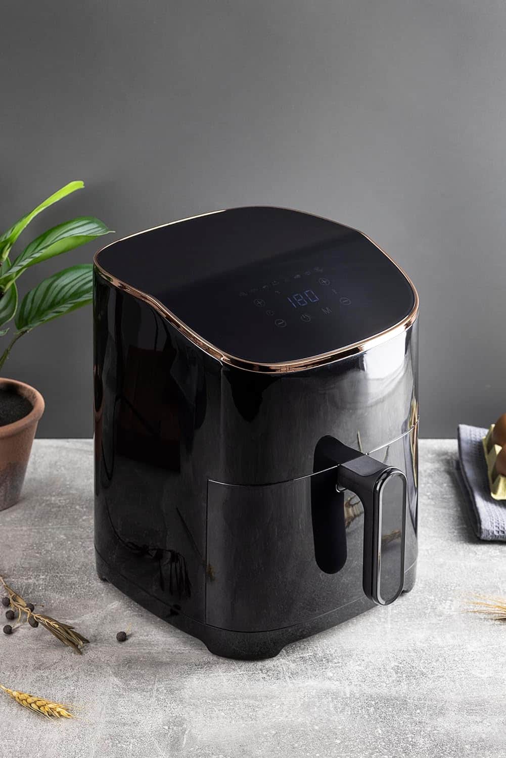 air-fryer-BERGNER-BG-53007-CP-4.8-litres-noir-2