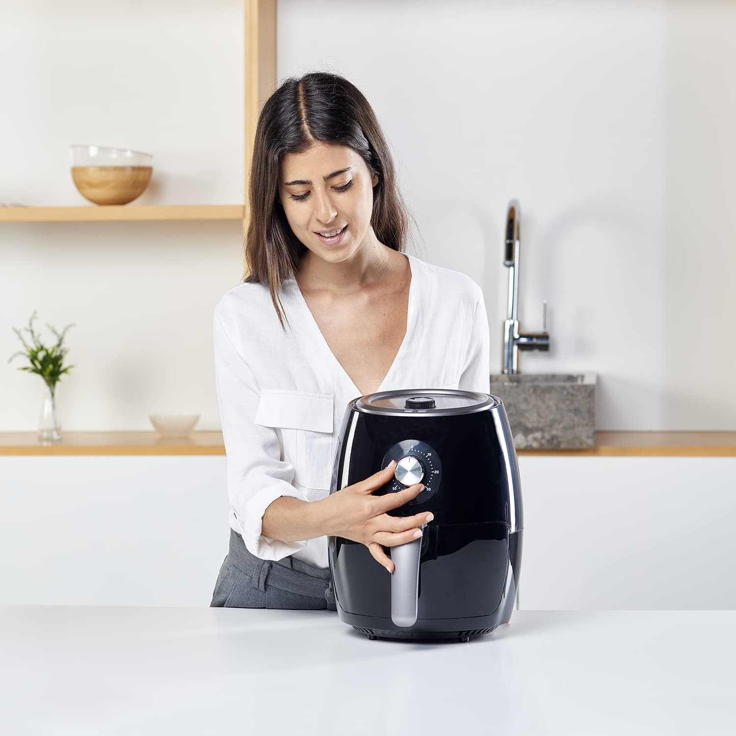 air-fryer-BLACK-plus-DECKER-BXAF2500E-BK-2.5-litres-noir-2