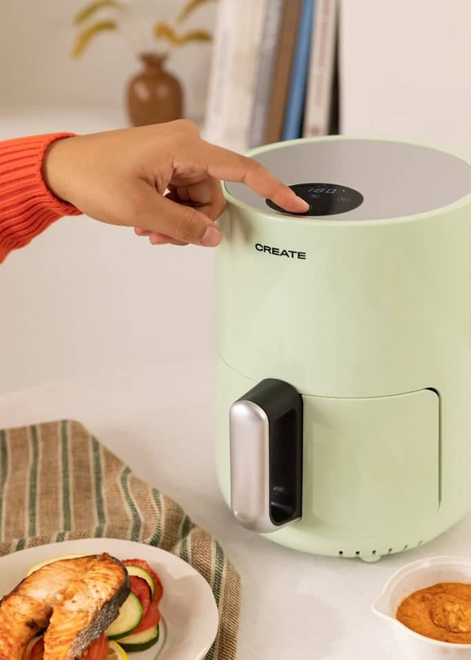 air-fryer-create-friteuse-sans-huile-vert-pastel-1-5-litre-3
