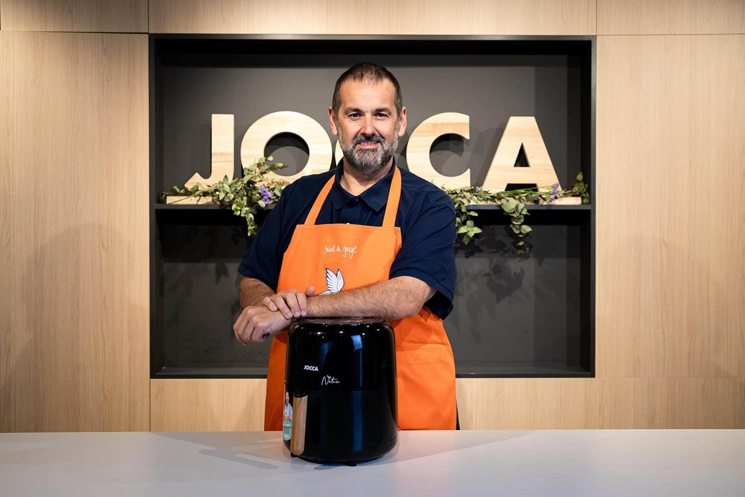 air-fryer-jocca-63627-3-8-litres-noir-2