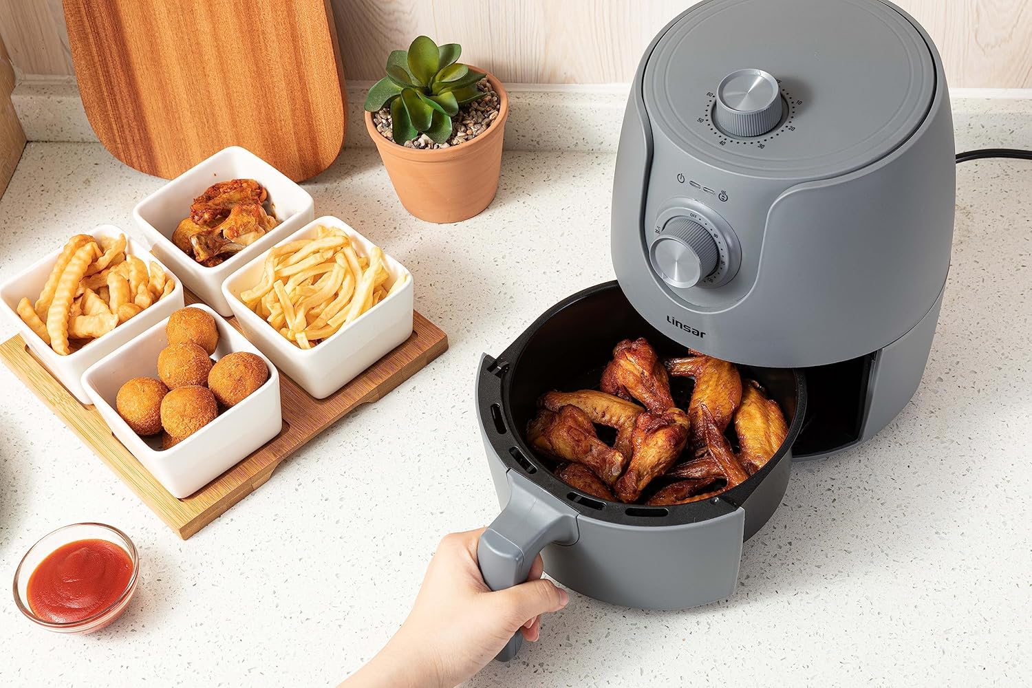 Linsar Mini Hot Fryer 1.8L - Image 2